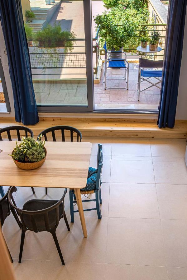 Blue...Violet Apartment นาฟปลิโอ ภายนอก รูปภาพ